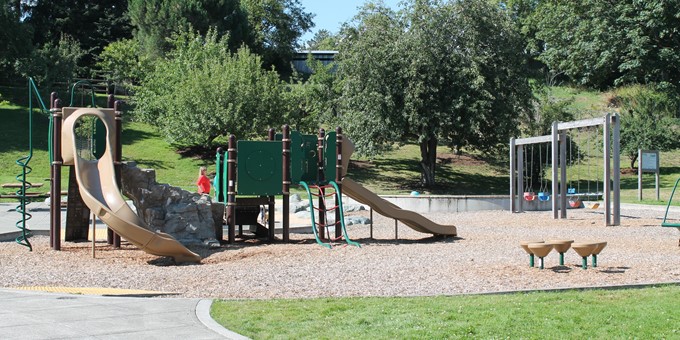 sammamish commons playground